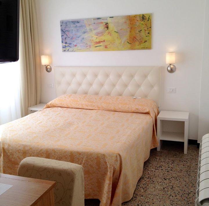 Hotel Maine Finale Ligure Exteriör bild